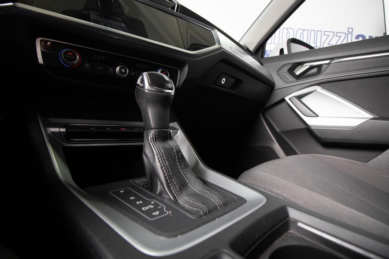 Audi Q3 2.0 Tdi S-tronic 150 Cv Business