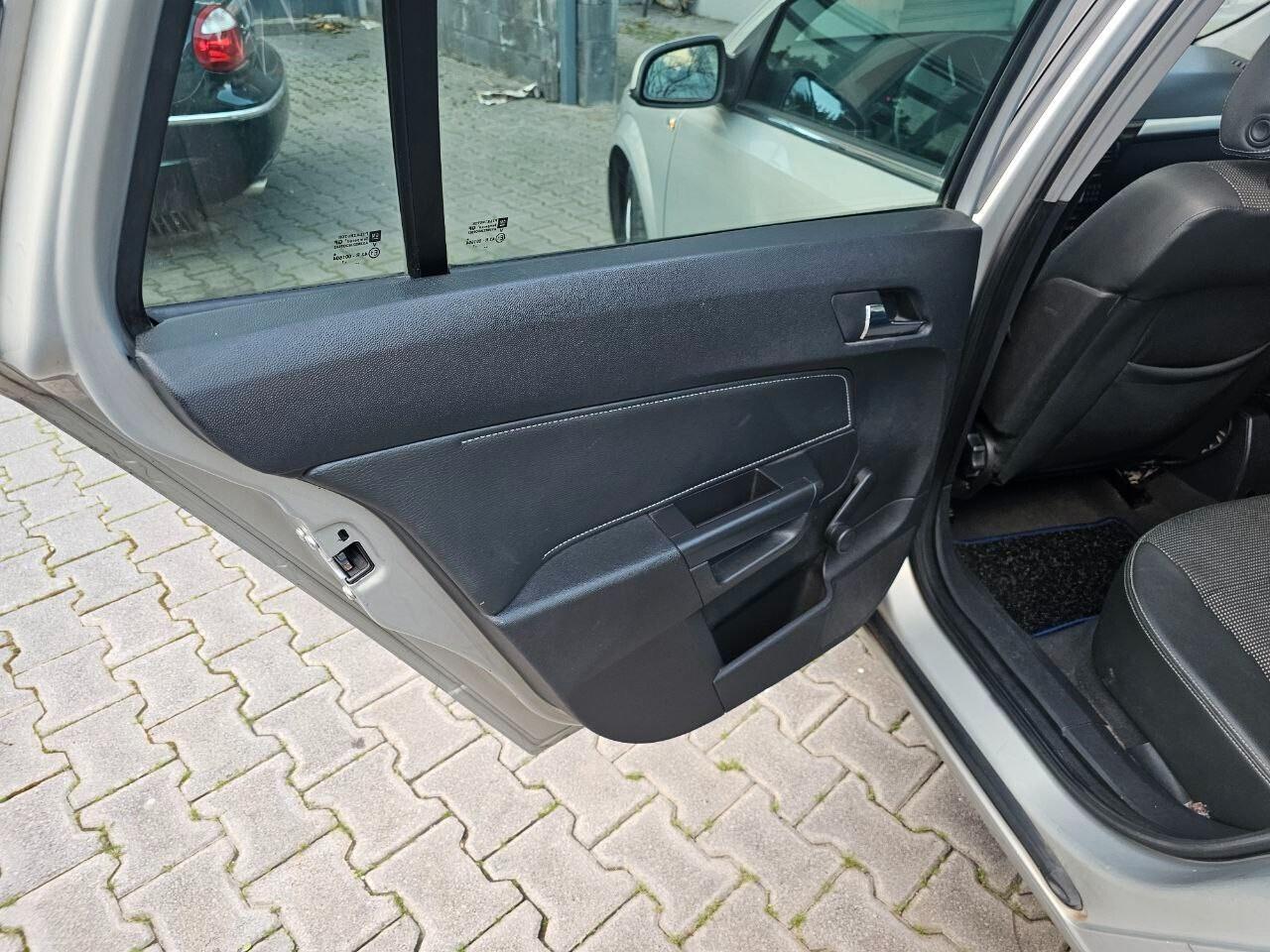 Opel Astra 1.7 CDTI 101CV Station Wagon Cosmo