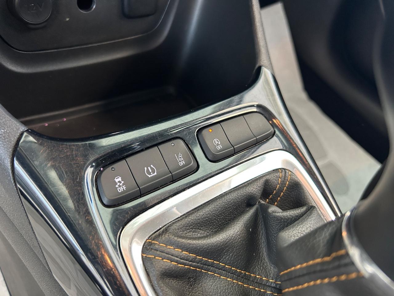 Opel Crossland X 1.2 Turbo 12V 110 CV Start&Stop Innovation Neopat.