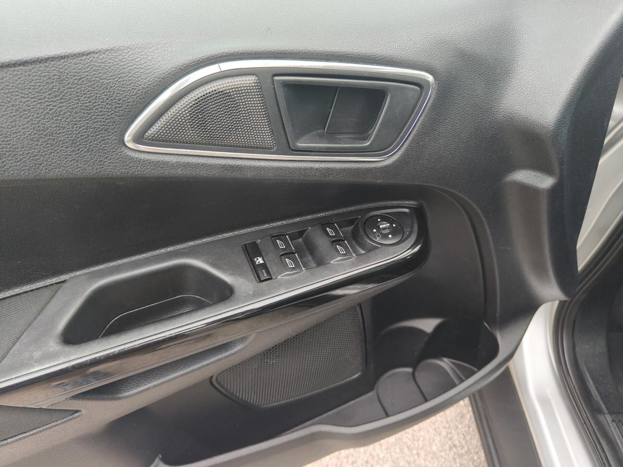 Ford B-Max 1.6 TDCi Titanium gancioTraino