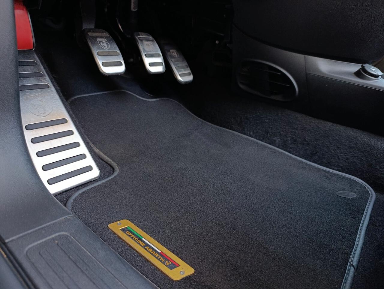 Abarth 595 C 1.4 Turbo 165 CV Scorpioneoro 1 di 1.000 al mondo
