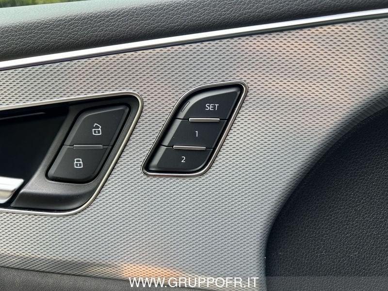 Audi Q8 RS 4.0 mhev quattro tiptronic