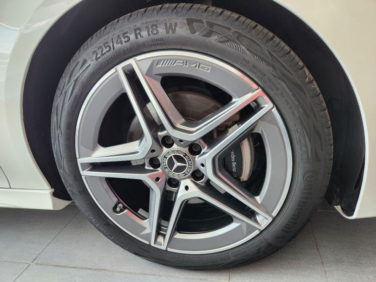 MERCEDES Classe CLA 180 Aut. Shooting Brake Premium AMG