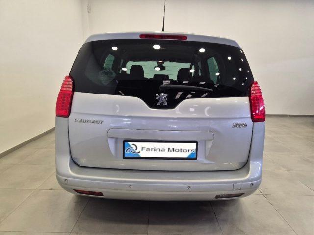 PEUGEOT 5008 2.0 HDi 150CV 5 posti - Bluetooth - Sens. Post.