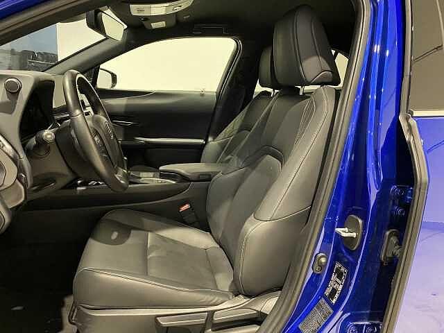 Lexus UX Hybrid Design