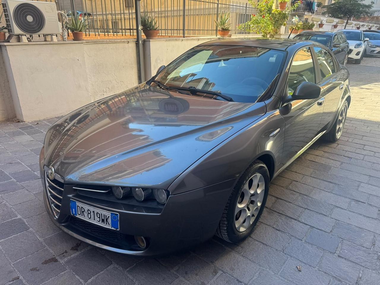 ALFA ROMEO 150 1.9 JTDm 16V Distinctive