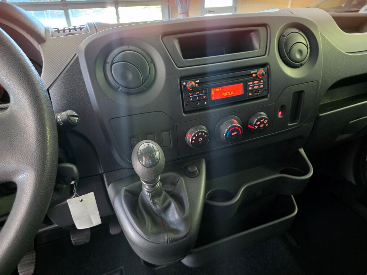 Nissan NV400 35 2.3 dCi PC-TN Furgone