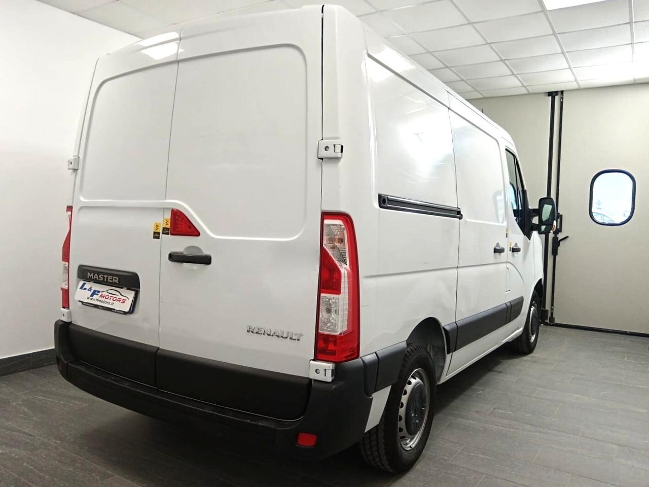 RENAULT MASTER 2.3 SOLO 48000KM