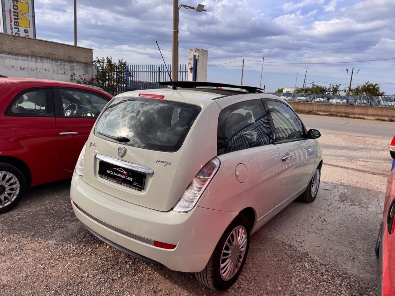 Lancia Ypsilon 1.3 MJT “TETTO APRIBILE”