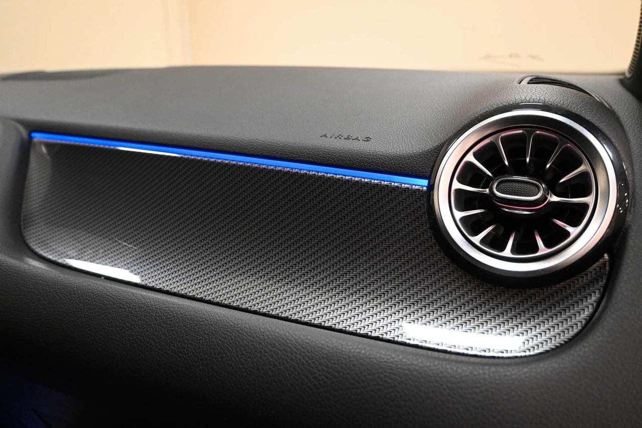 MERCEDES GLA (H247) GLA 200 d Automati...