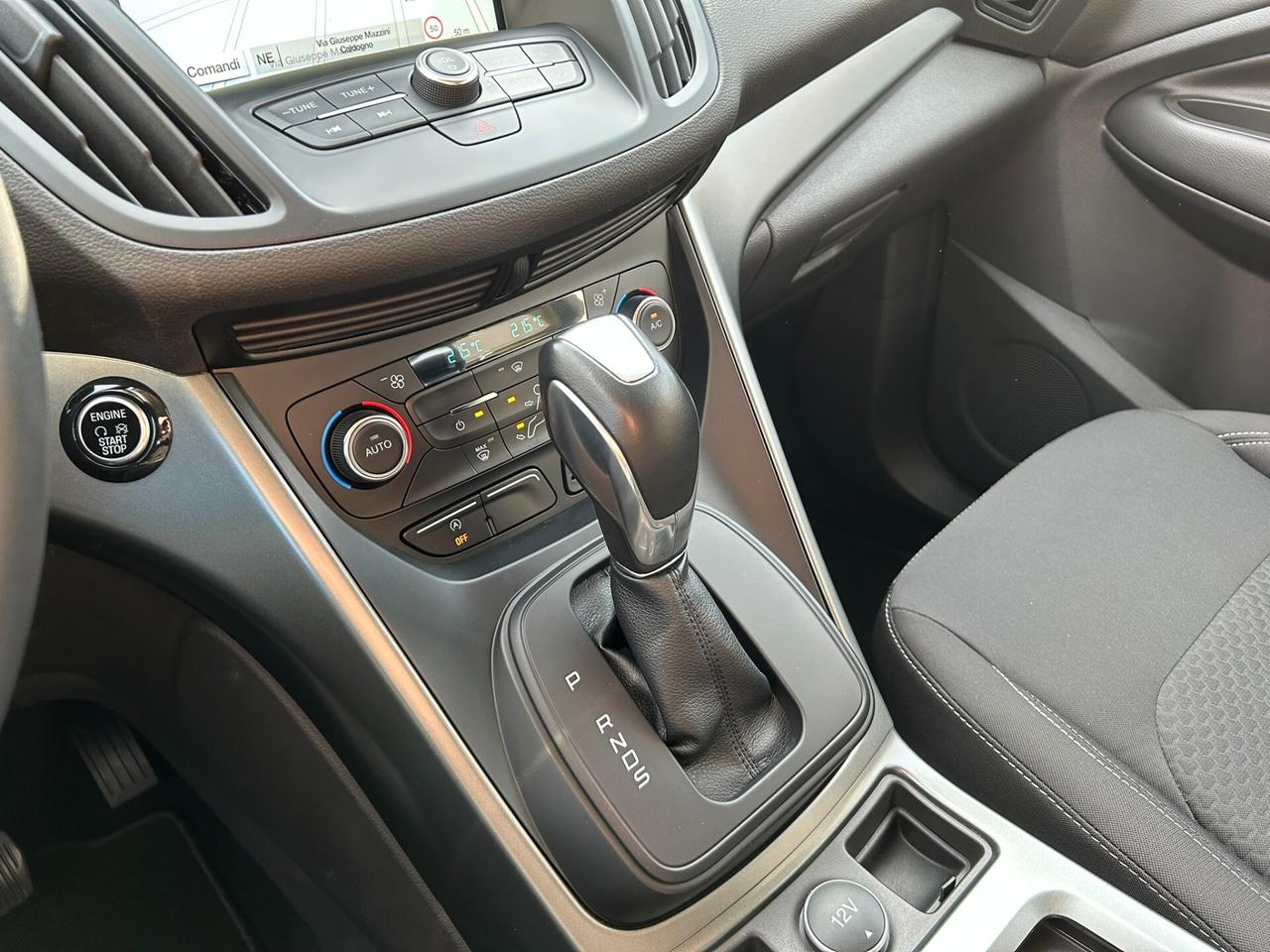 Ford Kuga 1.5 TDCI 120CV Business Powershift