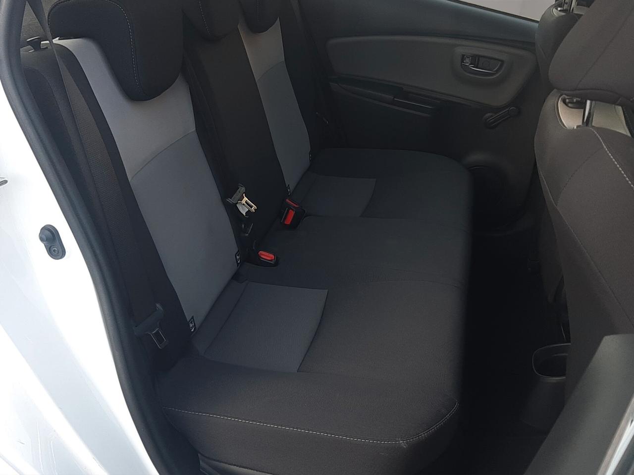 Toyota Yaris 1.5 Hybrid 5 porte Business