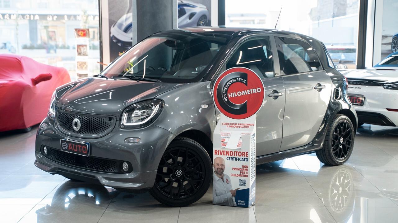 Smart ForFour 0.9 90CV SUPERPASSION TWINAMIC 16" NAVI LED FULL O