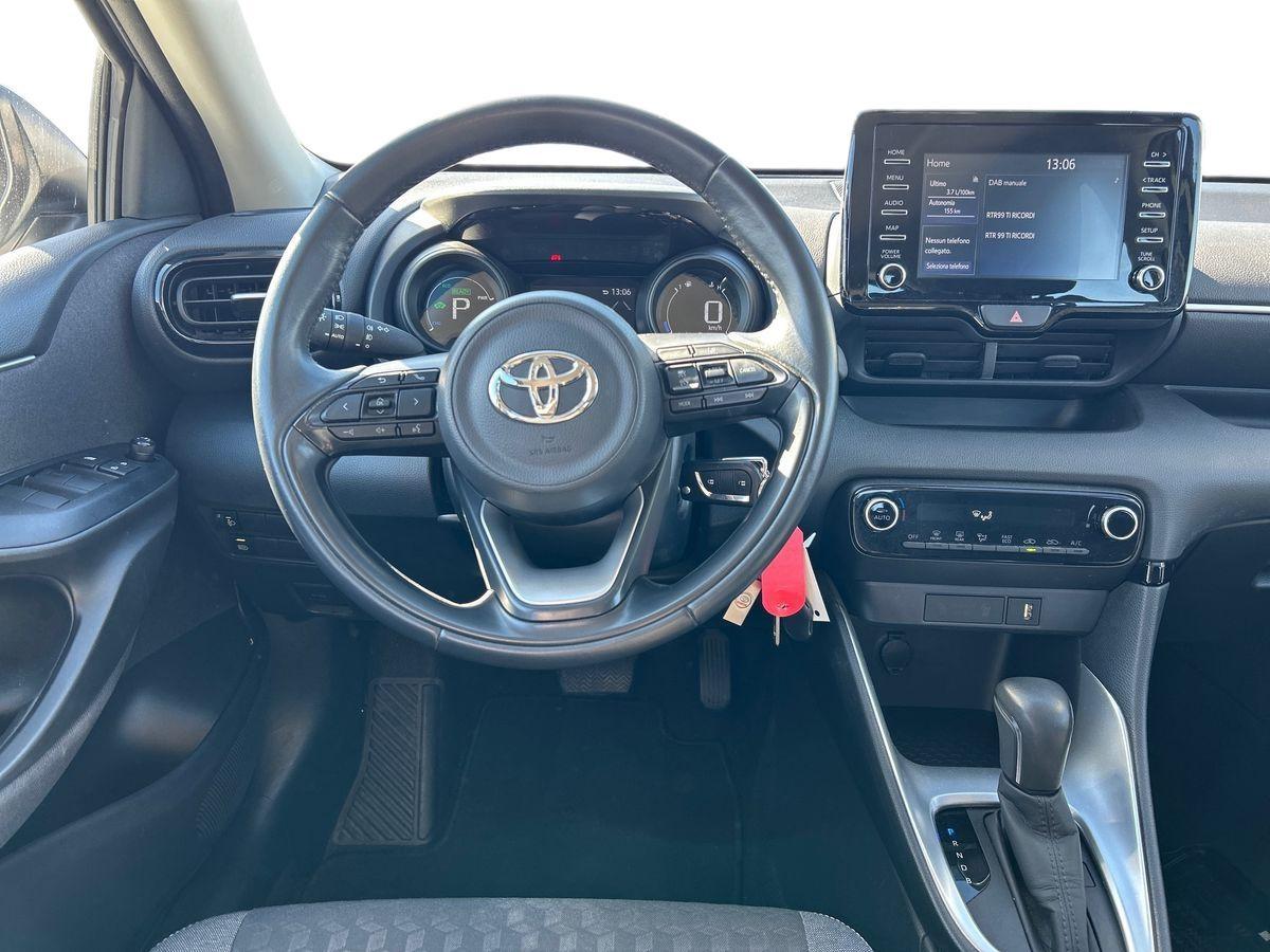 TOYOTA Yaris 4ª serie - Yaris 1.5 Hybrid 5 porte Trend