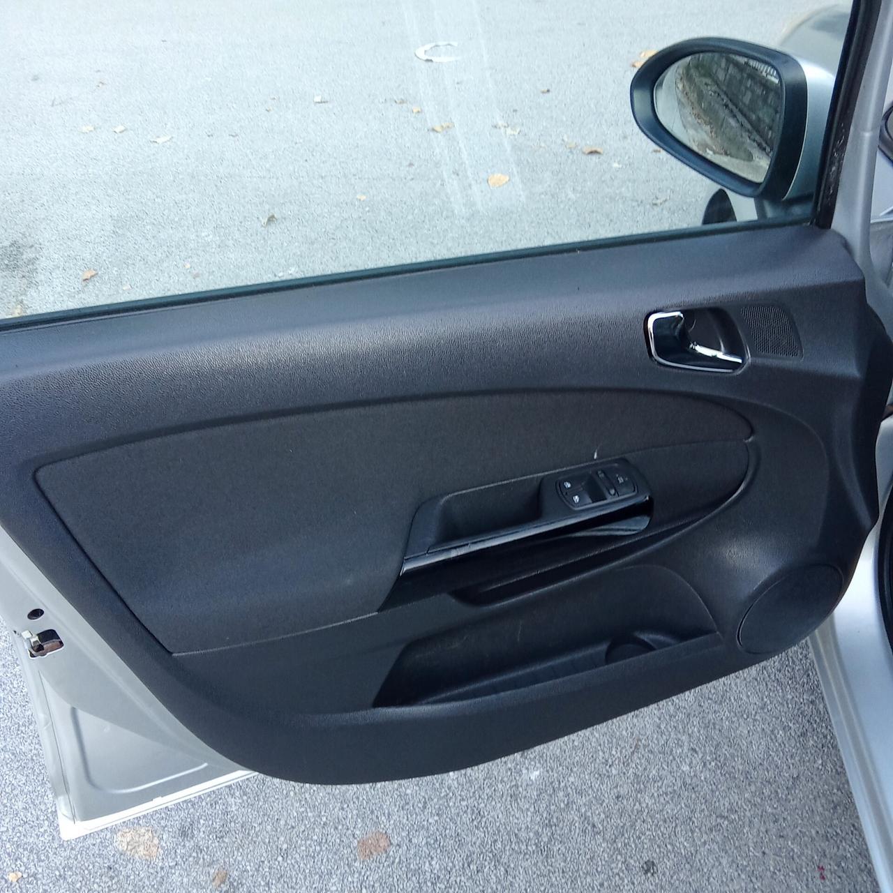 Opel Corsa 1.3 CDTI 75CV F.AP. 014
