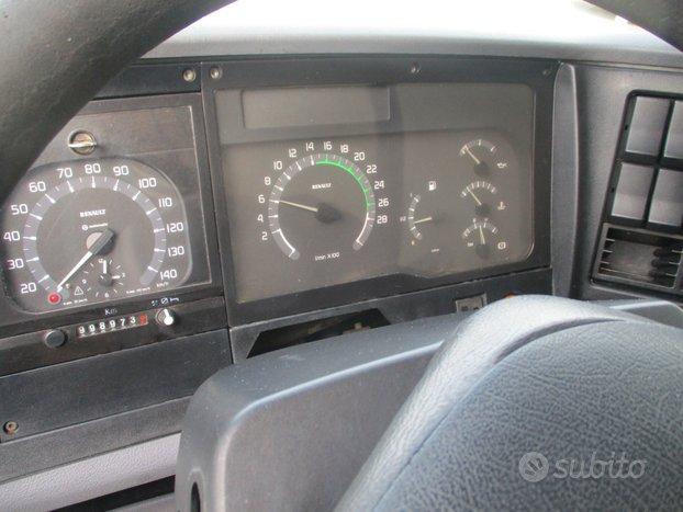 Renault MIDLUM 120/21 GRU PM 8523 4 PIEDI CASSONE