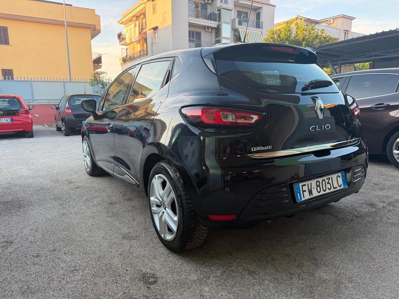 Renault Clio dCi 8V 90 CV 5 porte Moschino Zen