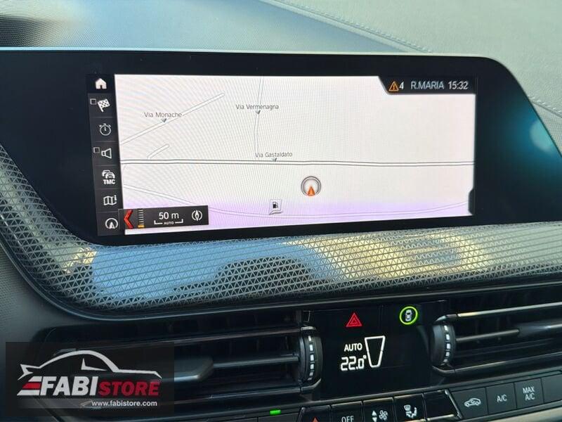 BMW Serie 1 118i Business Advantage Automatic - LED, Navi, Cruise, CarPlay ecc