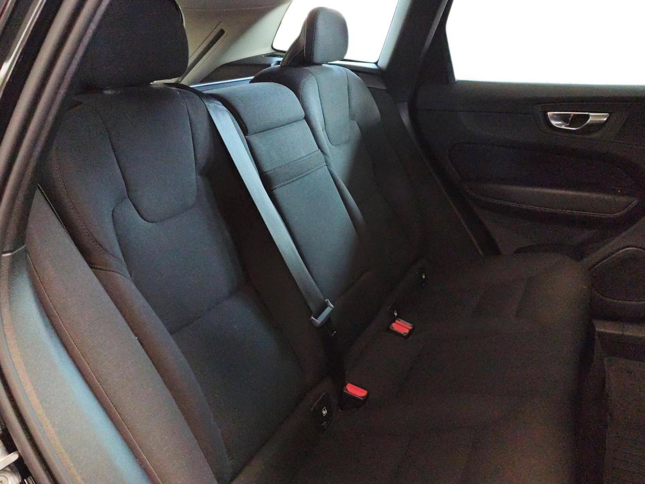 Volvo XC60 2.0 b4 Momentum awd