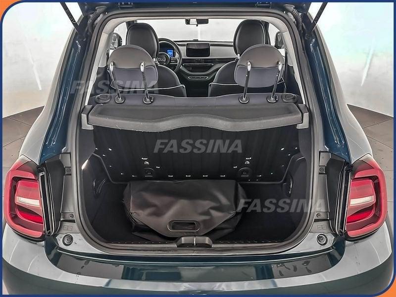 FIAT 500 500e Berlina 23,8 kWh Action