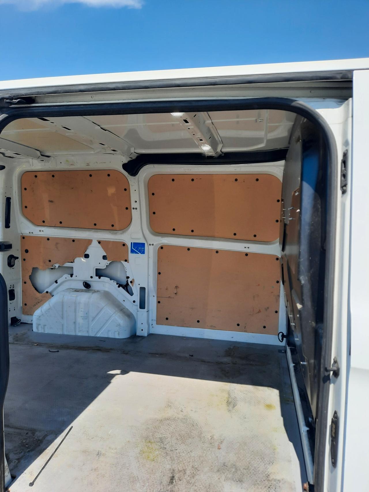 FORD TRANSIT CUSTOM SPORT PR. IVATO