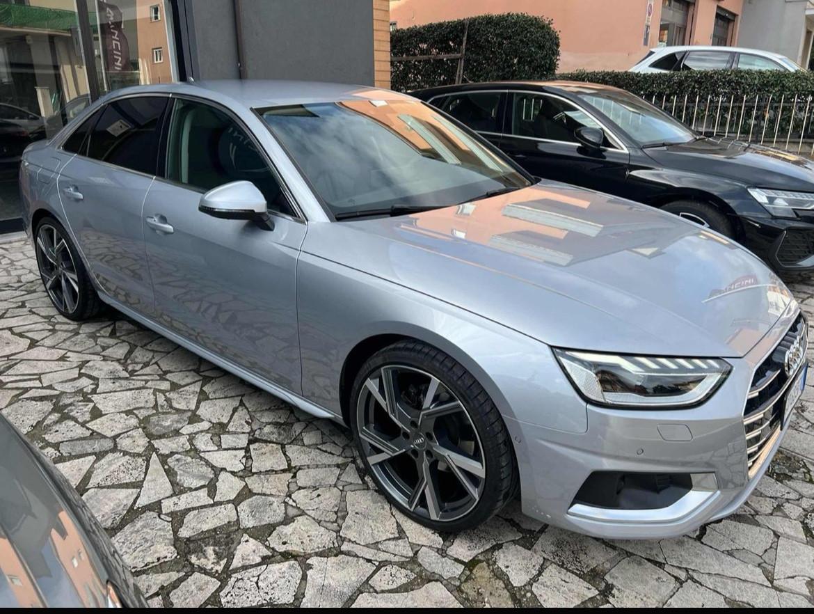 Audi A4 40 TDI S tronic S line edition