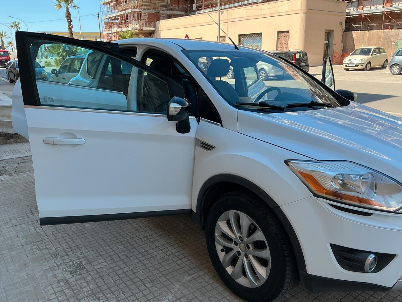 Ford Kuga 2.0 TDCi 136 CV 4WD Titanium DPF