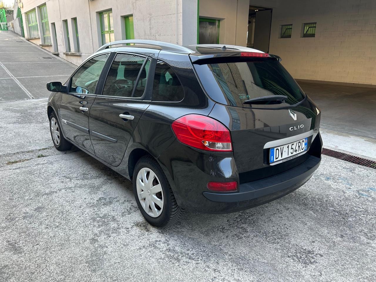 Renault Clio 1.2 16V SporTour Rip Curl