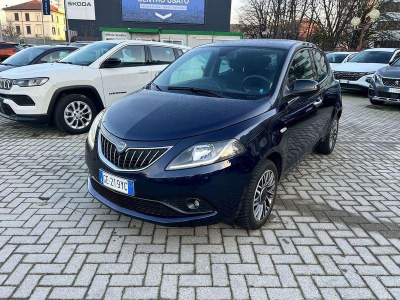 Lancia Ypsilon 1.0 FireFly 5 porte S&S Hybrid Gold