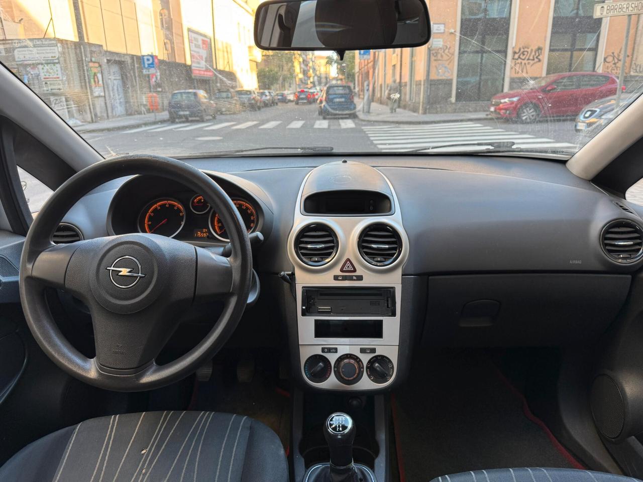 Opel Corsa 1.4 16V 5 porte Enjoy