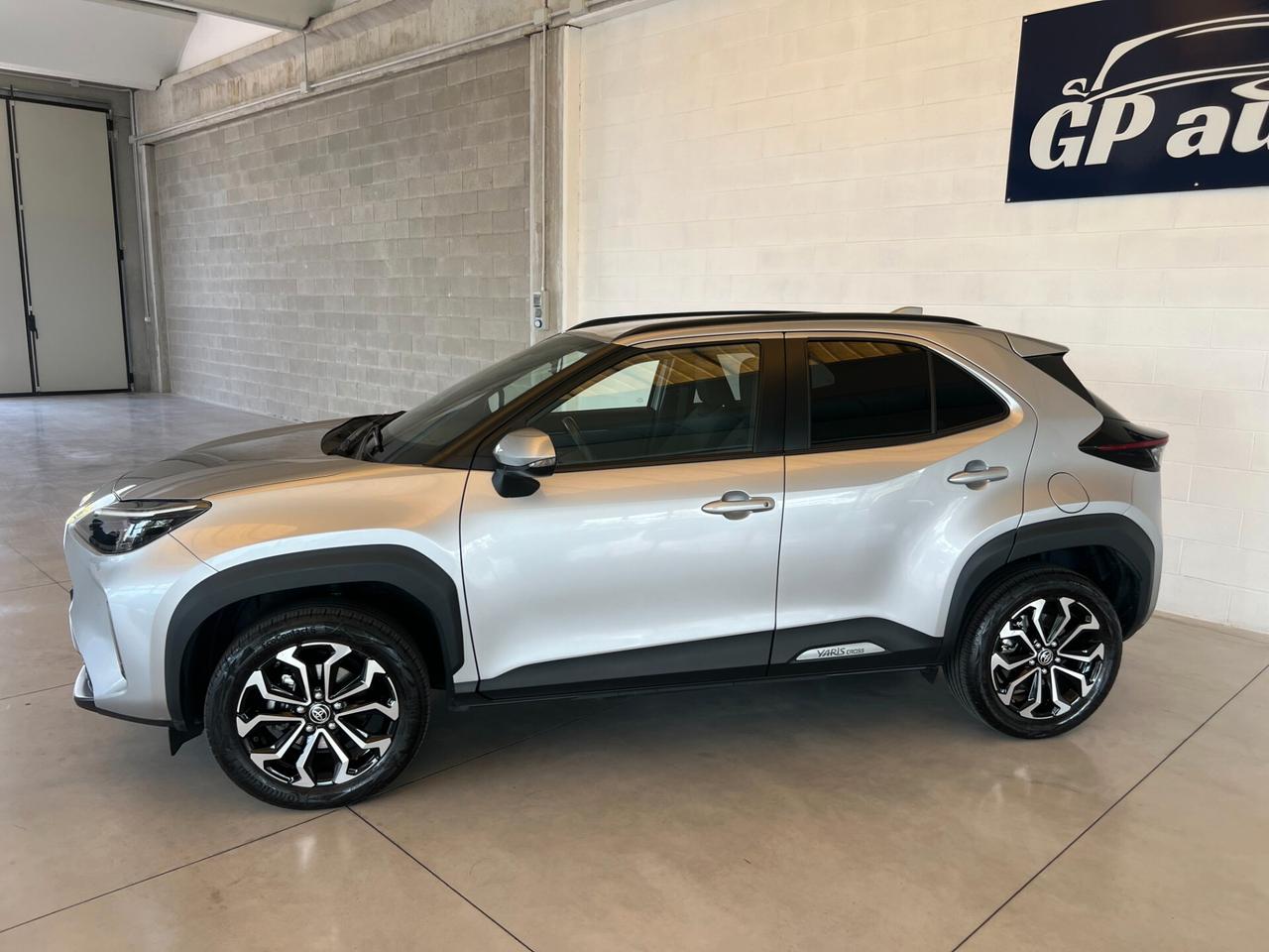 Toyota Yaris Cross 1.5 Hybrid 5p. E-CVT Trend unico proprietario prezzo reale senza finanziamento