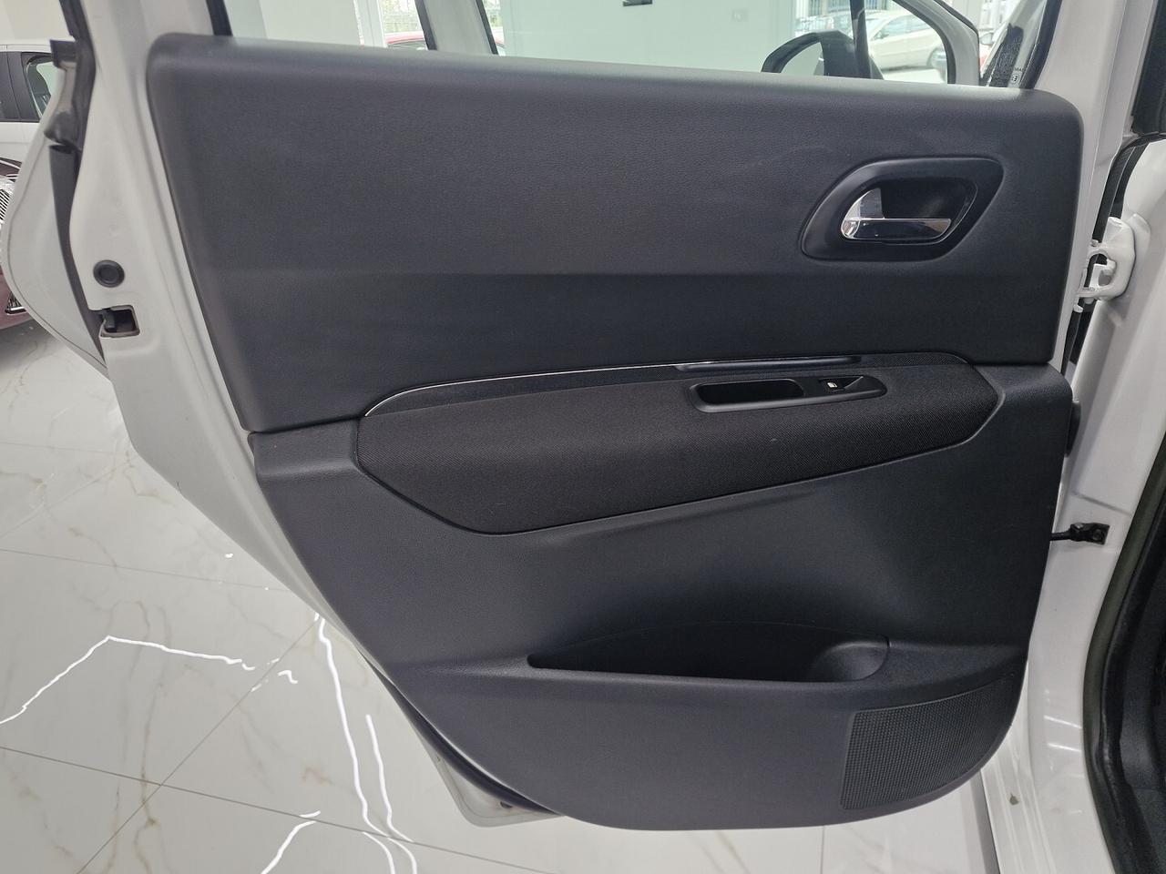 PEUGEOT 3008 1.6 Hdi 110CV Allure BIANCO PERLATO