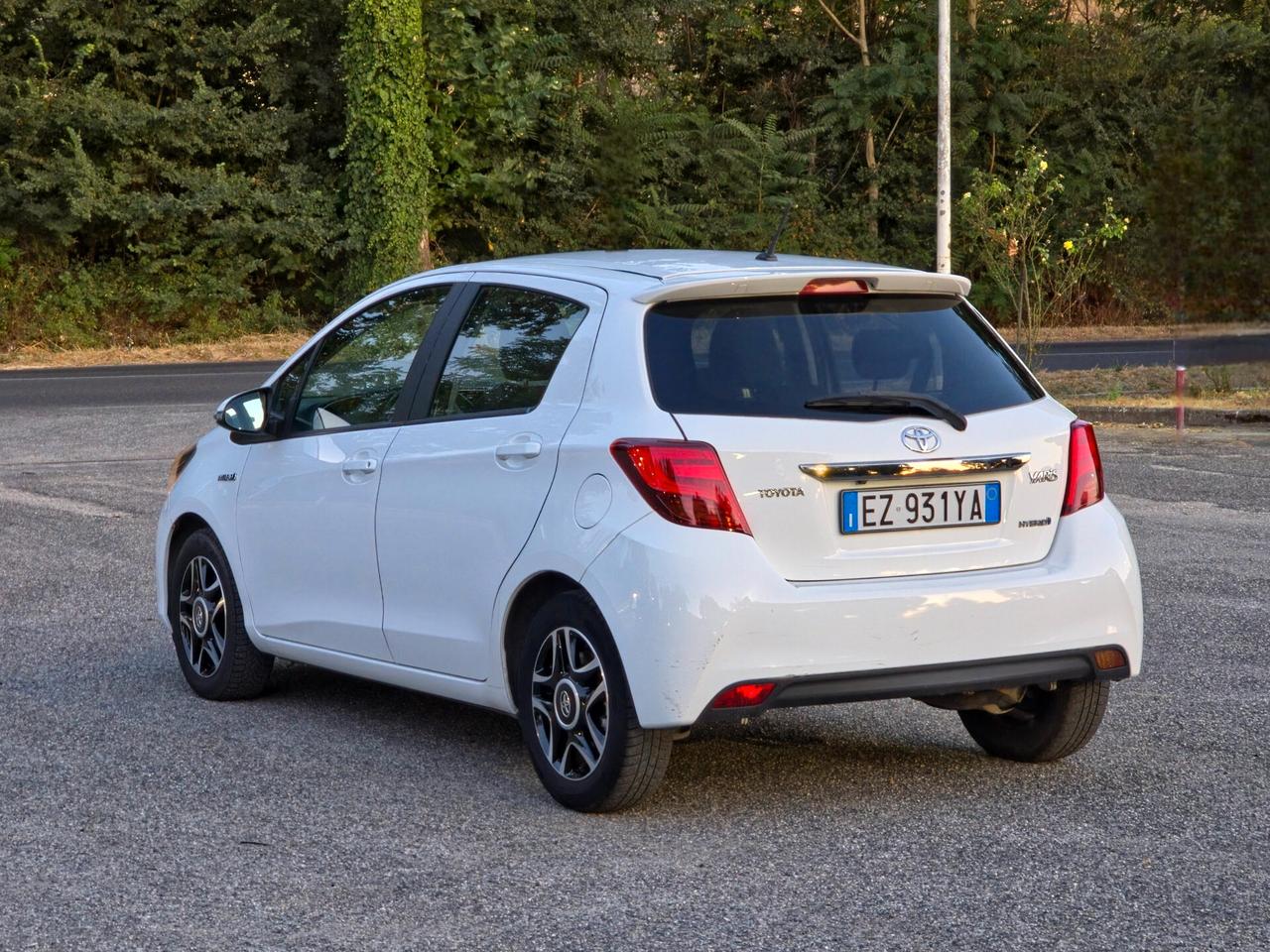 Toyota Yaris 1.5 Hybrid 5 porte Active 2015-E6B Automatico NEO