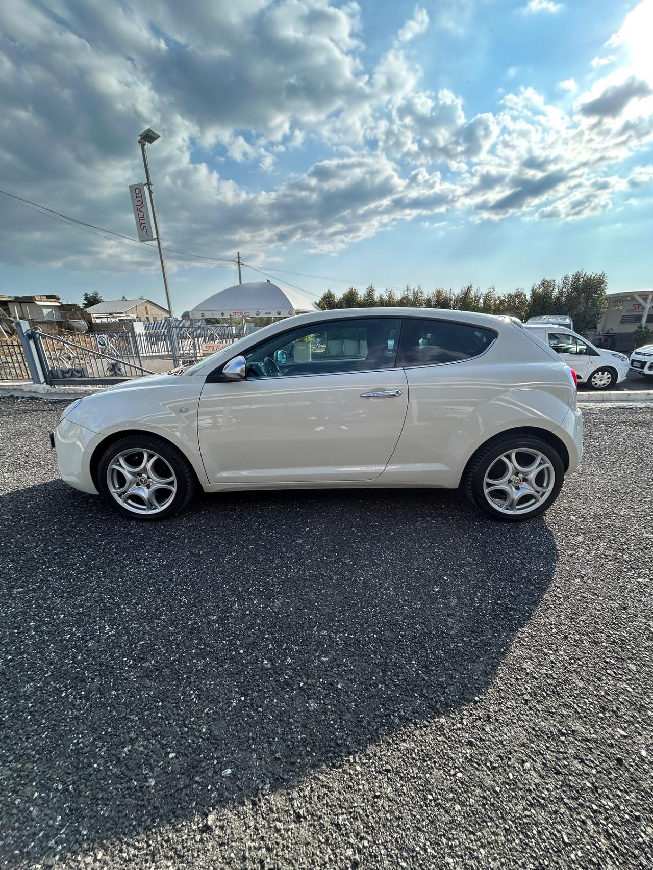 Alfa Romeo MiTo 1.3 JTDm-2 95 CV S&S Distinctive Sport Pack
