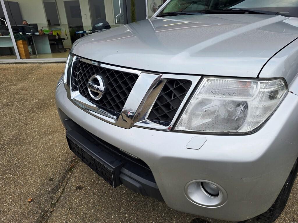 Nissan Navara 2.5 dCi 190CV "LE " PREZZO REALE!