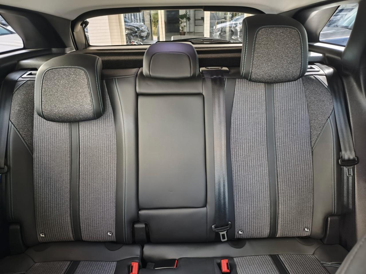 Peugeot 3008 1.5 BlueHDi 130 S&S Allure 2022