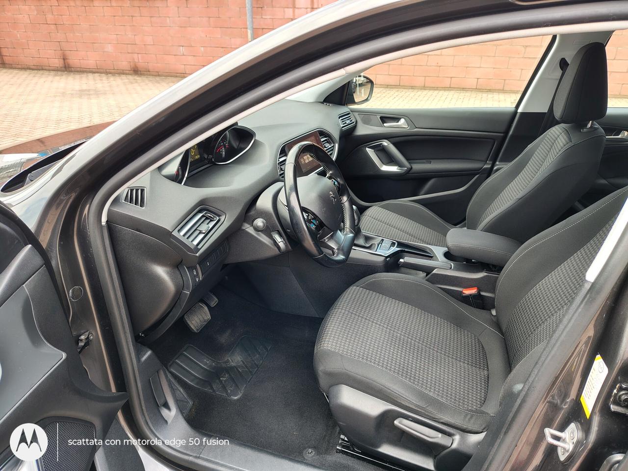 Peugeot 308 BlueHDi 120 S&S SW Business Pari al Nuovo