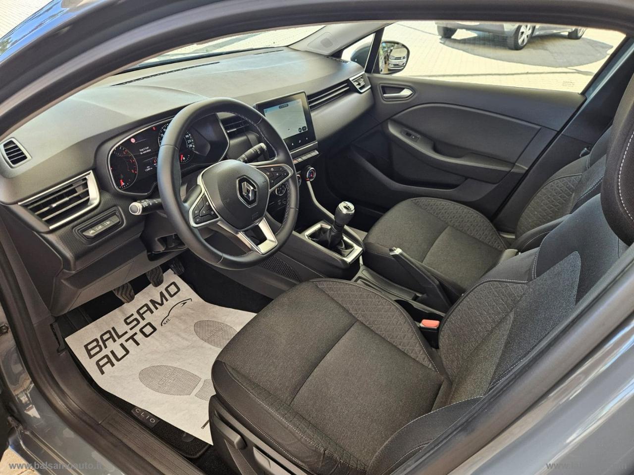 RENAULT Clio TCe 12V 100 CV 5p. Zen
