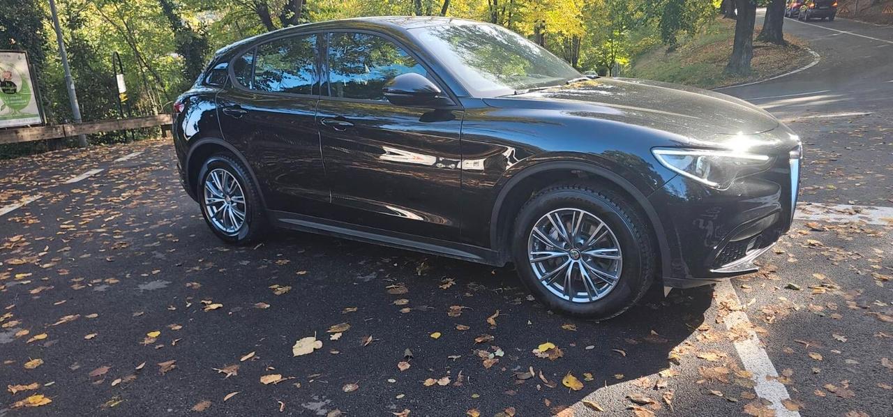 Alfa Romeo Stelvio 2.2 Turbodiesel 190 CV AT8 Q4 Business