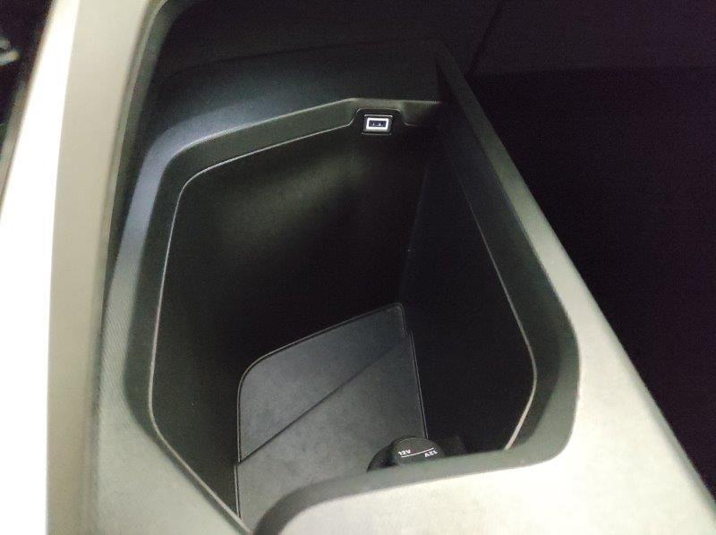 PEUGEOT 5008 3ª serie - 5008 Hybrid 145 e-DCS6 Allure