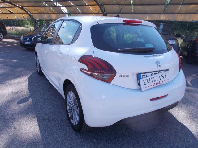 PEUGEOT - 208 - BlueHDi 100 S&S 5p. Active