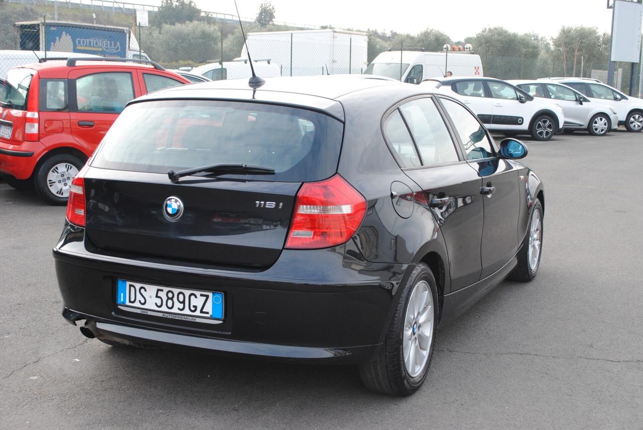 BMW 116i 122 CV OK NEOPATENTATI