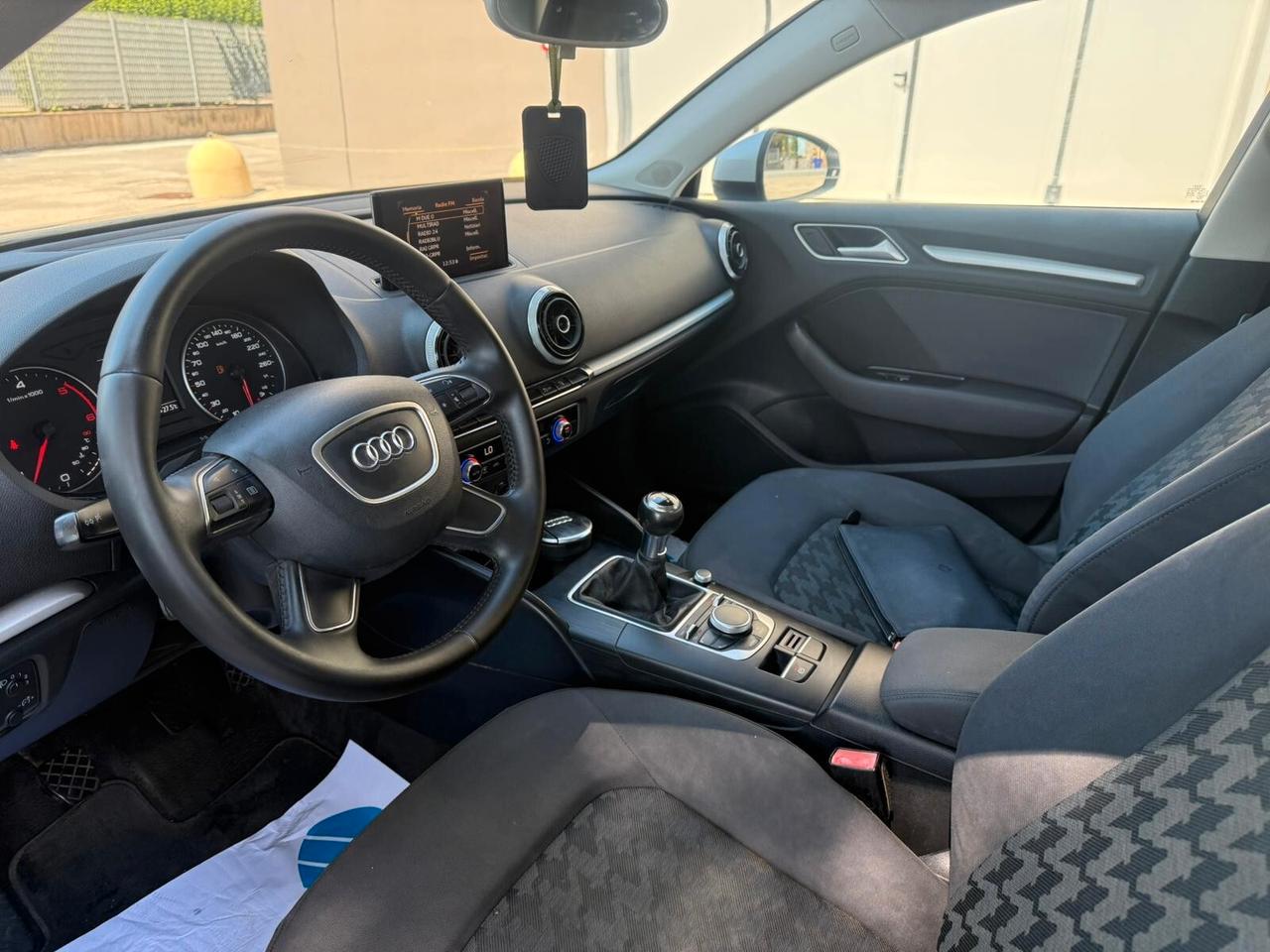 AUDI A3 SPB 1.6 TDI 2015 12 MESI DI GARANZIA