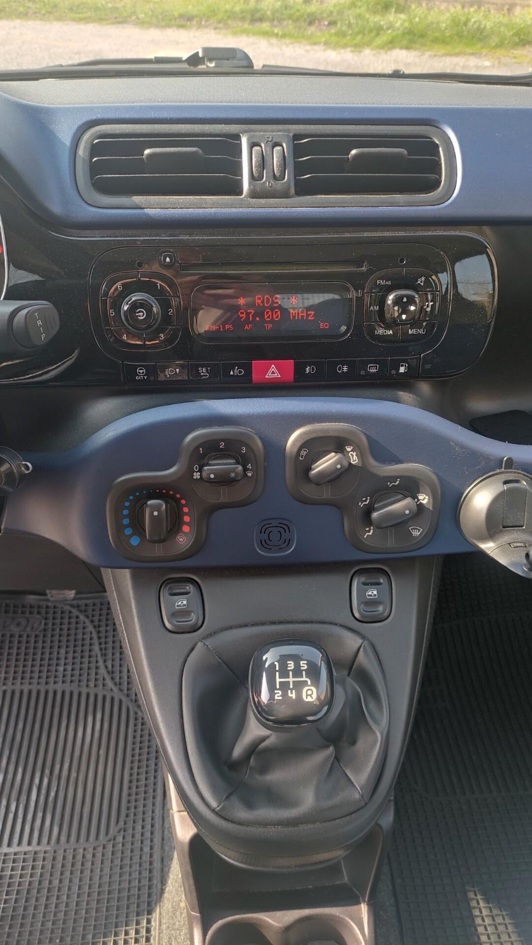 Fiat Panda 0.9 TwinAir Turbo Natural Power NEOPATENTATI - 2015