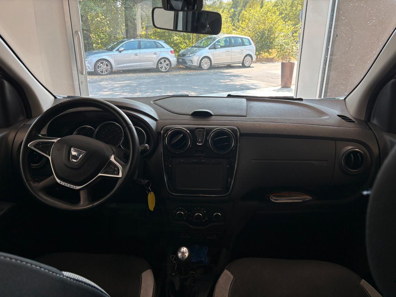 Dacia Lodgy Stepway 1.6 110CV GPL 5 posti