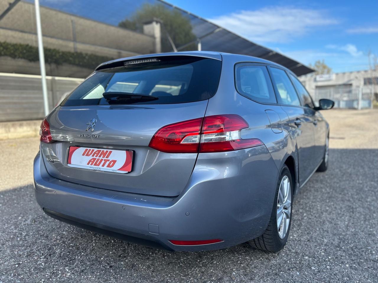 Peugeot 308 BlueHDi 120 IN ARRIVO