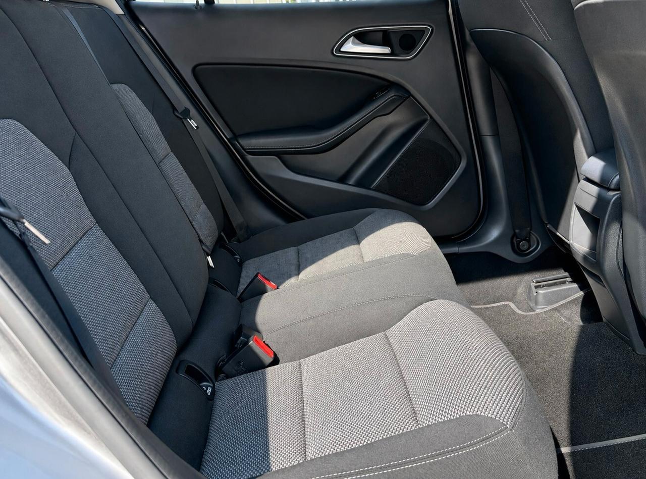 Mercedes-benz GLA 180 d Automatic Sport