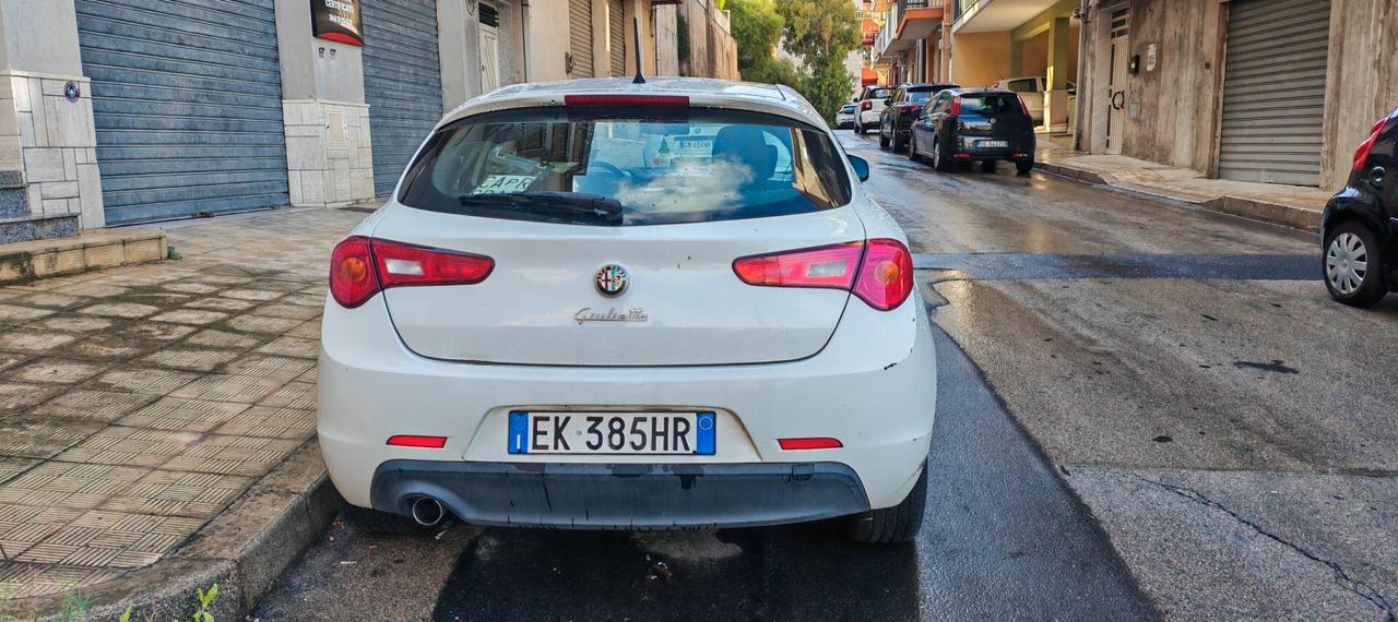 Alfa Romeo Giulietta 1.6 JTDm-2 105 CV Exclusive
