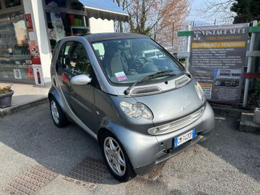Smart 700 city-coupé pure (45 kW)