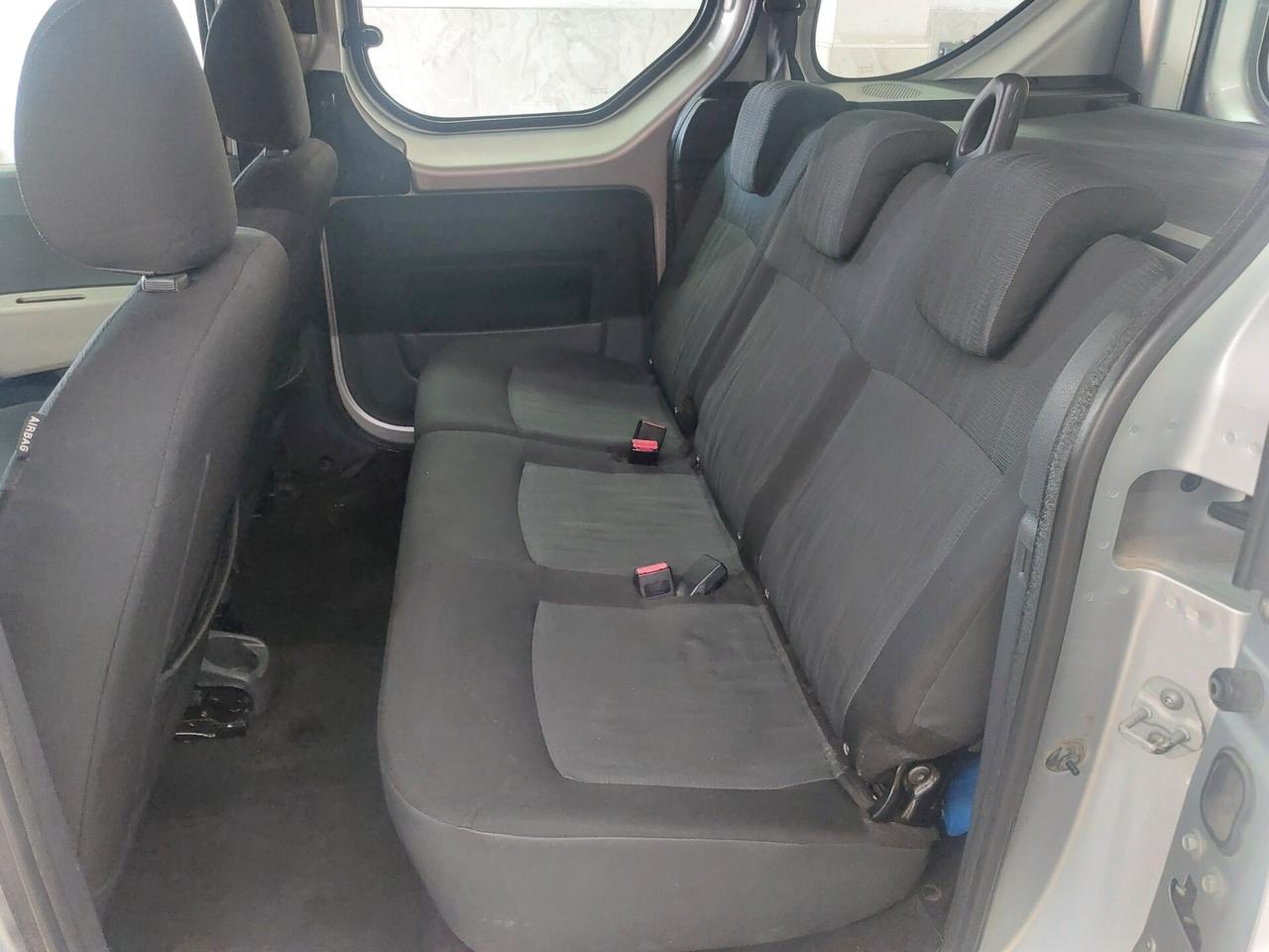 Dacia Dokker 1.6 8V 85CV GPL Ambiance 2014